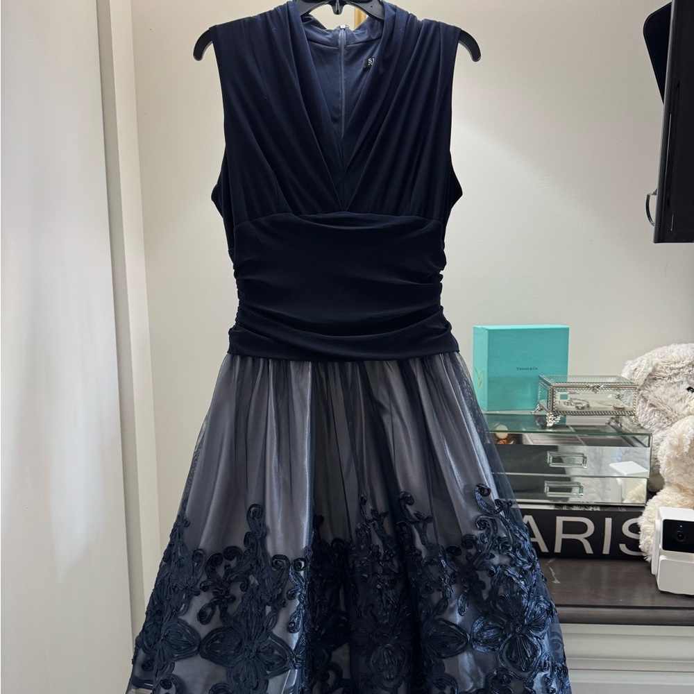 SLNY Navy V-Neck Embroidered Tulle Prom Dress